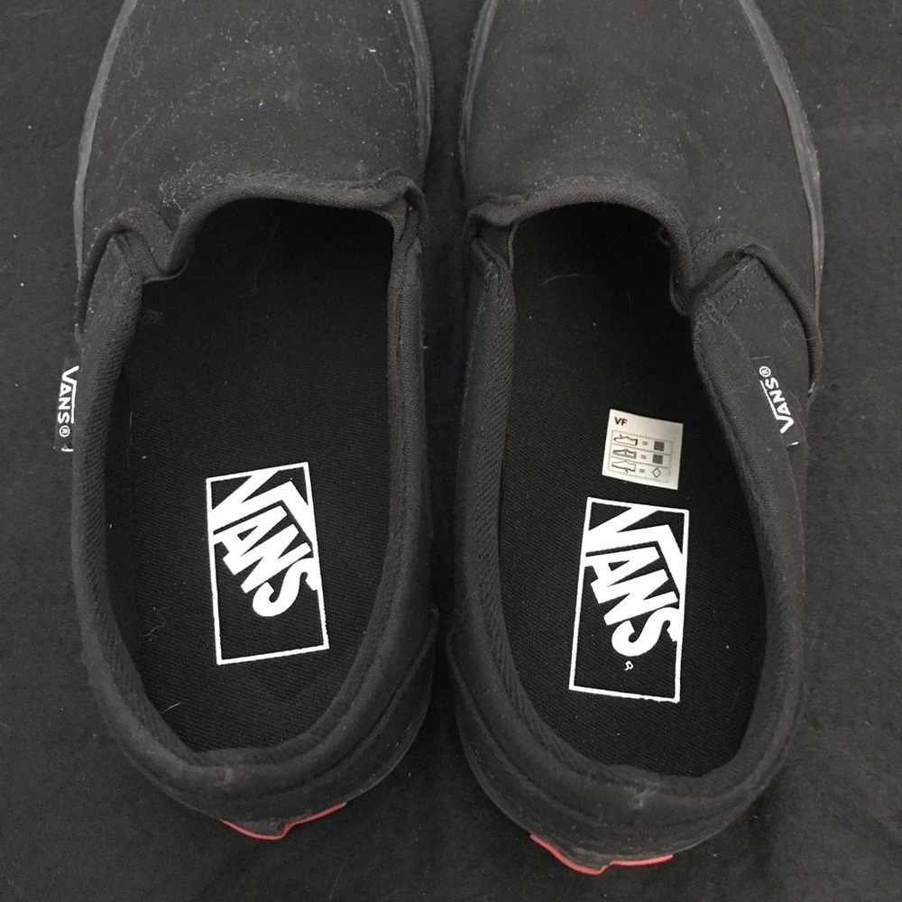 Black Slip-on Vans